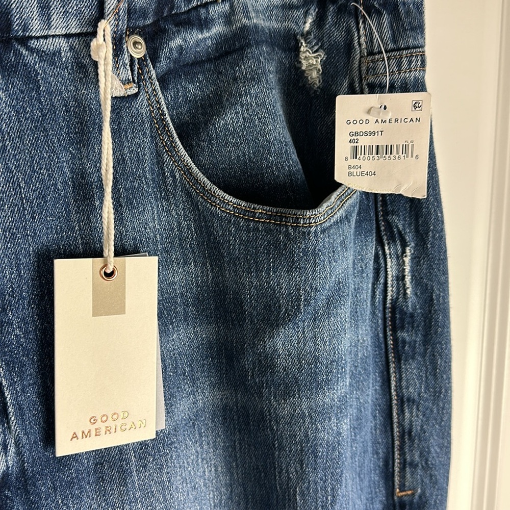 Good American Good Boy Jeans | Double Slit BLUE404 Wash - Picture 9 of 14